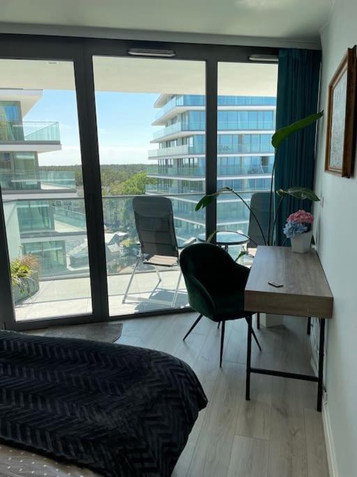 Apartament Z Widokiem Na Morze Мендзиздрое Екстериор снимка